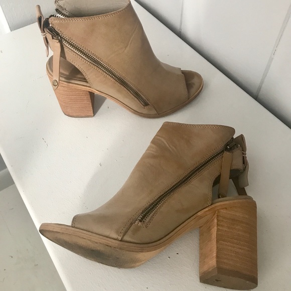 Taupe Leather Double Zipper Open Toe Heels - Picture 5 of 8